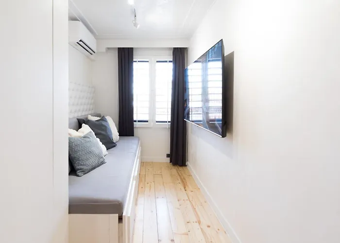 Apartment Hidden Gem Free Netflix 2 X 65inch Tv *